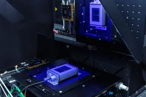 Measurement of the spectral responsivity of a solar radiation sensor