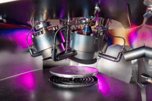 Nahaufnahme einer Co-Sputter-Anlage