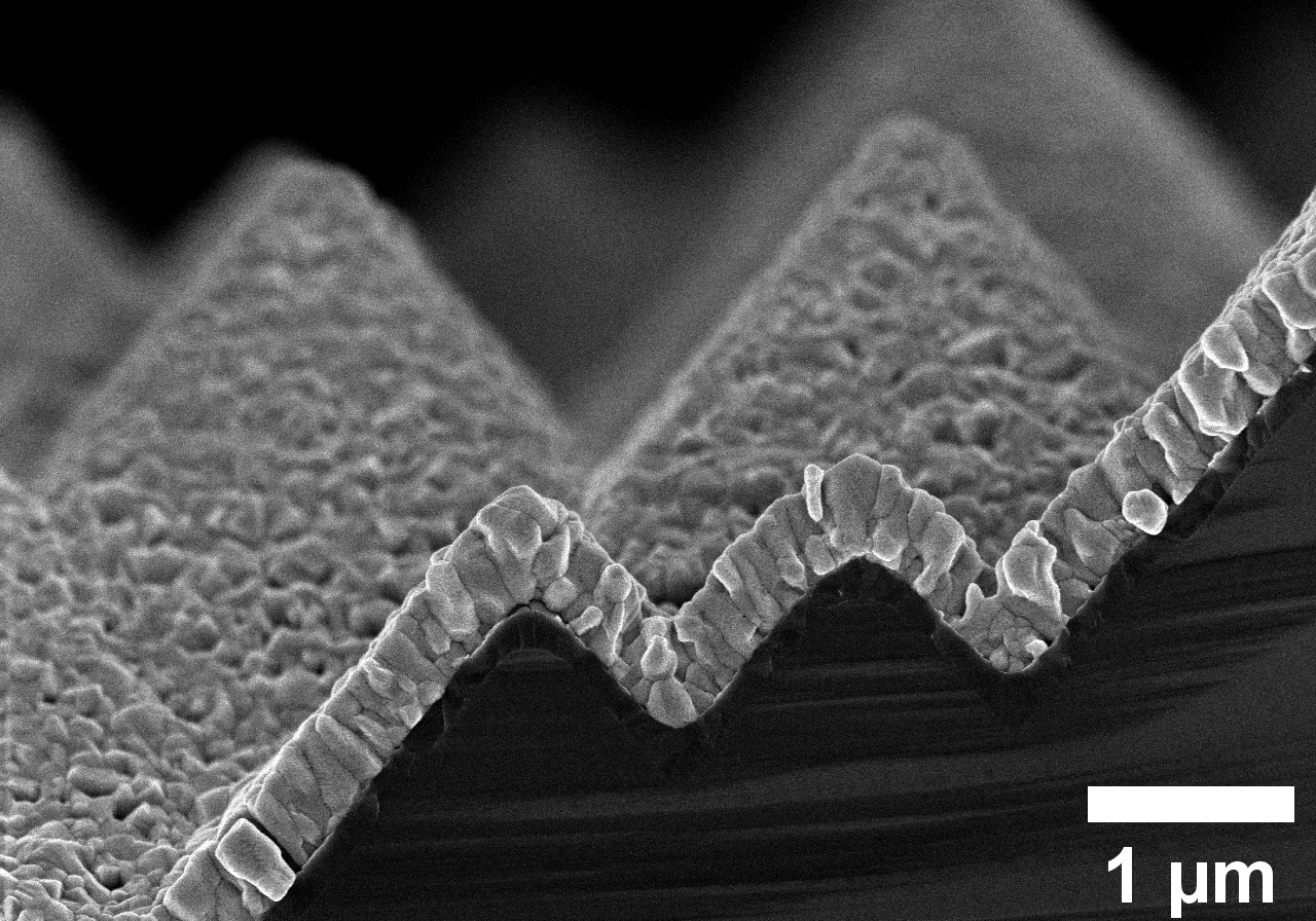 Verdampfungsanlage für organische Materialien, Perowskite skaliert